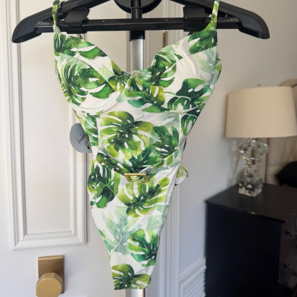 NWT Belted One Piece Buddy Love Palm Print Swimsuit (SM)